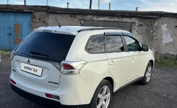 Mitsubishi Outlander 2013 года за 6 100 000 тг. в Караганда фото 3