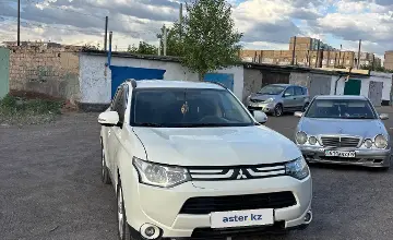 Mitsubishi Outlander 2013 года за 6 100 000 тг. в Караганда фото 2