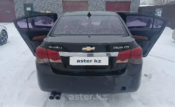 Chevrolet Cruze 2009 года за 2 900 000 тг. в Астана фото 3