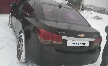 Chevrolet Cruze 2009 года за 2 900 000 тг. в Астана фото 4