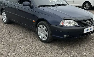 Toyota Avensis 2000 года за 3 200 000 тг. в Семей фото 2