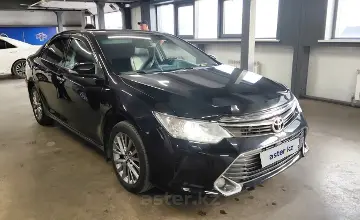 Toyota Camry 2015 года за 10 000 000 тг. в Астана фото 2
