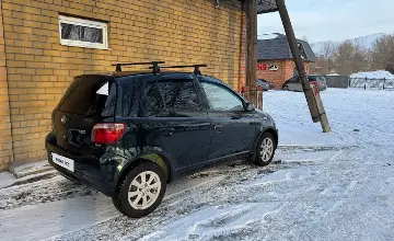 Toyota Yaris 2001 года за 2 900 000 тг. в Усть-Каменогорск фото 4