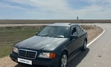 Mercedes-Benz C-Класс 1993 года за 1 500 000 тг. в Караганда фото 2