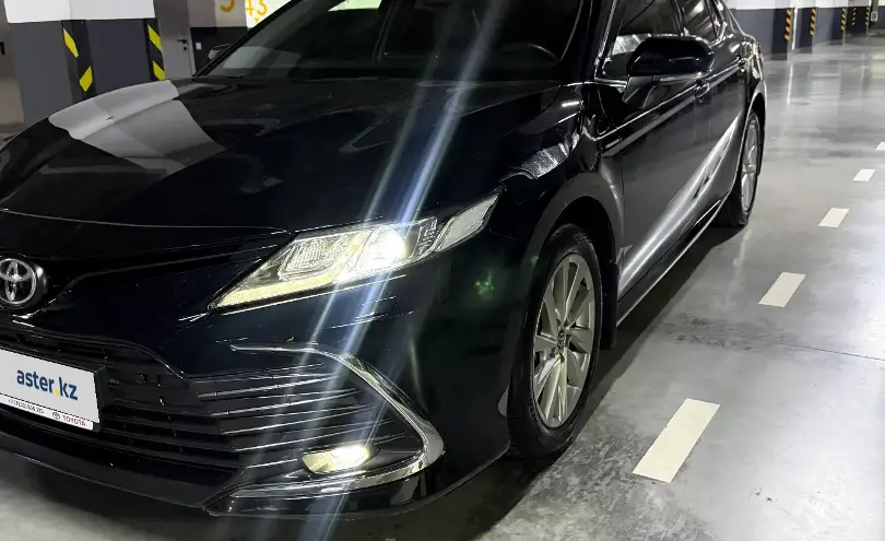 Toyota Camry 2023 года за 16 300 000 тг. в Шымкент