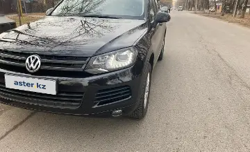 Volkswagen Touareg 2010 года за 10 500 000 тг. в Алматы фото 1