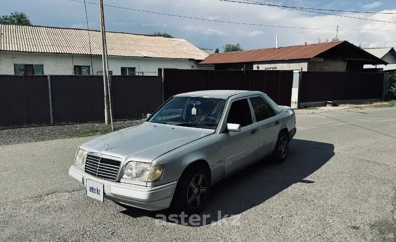 Mercedes-Benz E-Класс 1993 года за 900 000 тг. в Талдыкорган