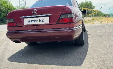 Mercedes-Benz E-Класс 1993 года за 2 500 000 тг. в Алматы фото 4