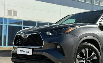 Toyota Highlander 2022 года за 20 000 000 тг. в Актобе фото 2