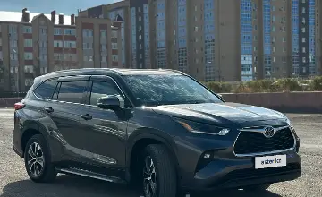 Toyota Highlander 2022 года за 20 000 000 тг. в Актобе фото 4