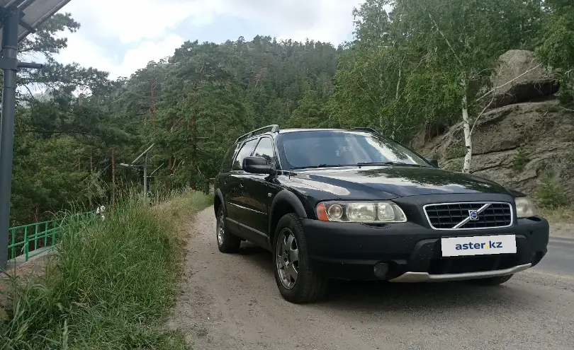 Volvo XC70 2004 года за 4 500 000 тг. в Астана