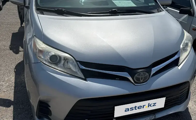 Toyota Sienna 2020 года за 17 000 000 тг. в Шымкент