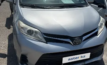 Toyota Sienna 2020 года за 17 000 000 тг. в Шымкент фото 1
