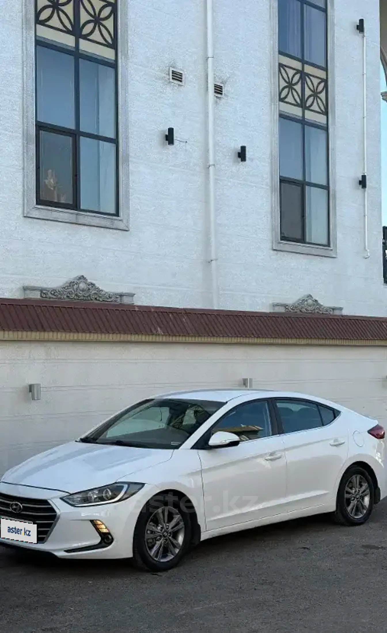 Hyundai Elantra 2018 года за 7 500 000 тг. в Шымкент фото 3