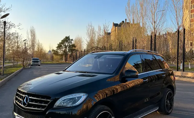 Mercedes-Benz M-Класс 2014 года за 16 500 000 тг. в Астана