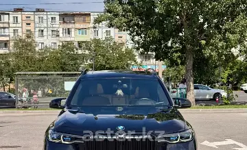 BMW X7 2022 года за 45 000 000 тг. в Алматы фото 4