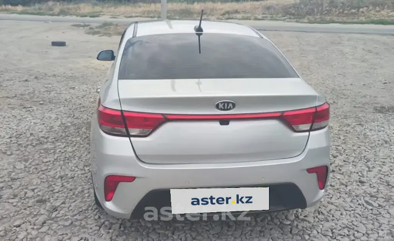 Kia Rio 2019 года за 6 300 000 тг. в Семей фото 2