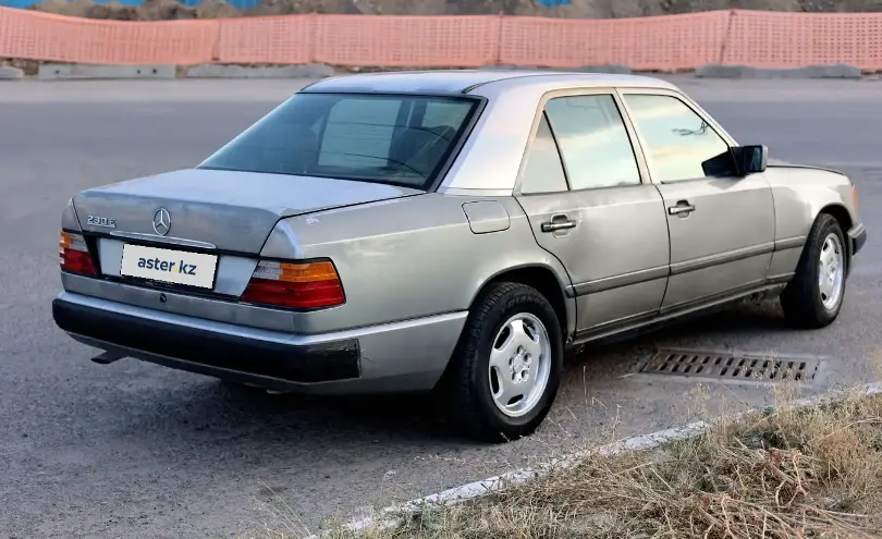 Mercedes-Benz W124 1989 года за 400 000 тг. в Алматы фото 3