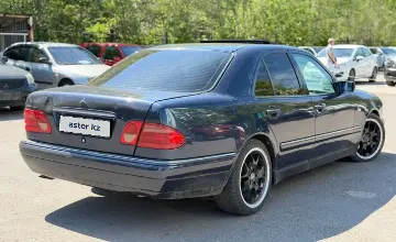 Mercedes-Benz E-Класс 1997 года за 2 800 000 тг. в Астана фото 2