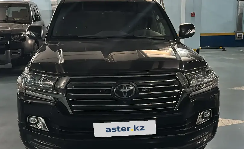 Toyota Land Cruiser 2018 года за 37 000 000 тг. в Алматы