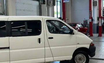 Toyota HiAce 2003 года за 2 600 000 тг. в Алматы