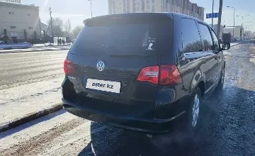 Volkswagen Routan 2010 года за 6 500 000 тг. в Астана фото 3