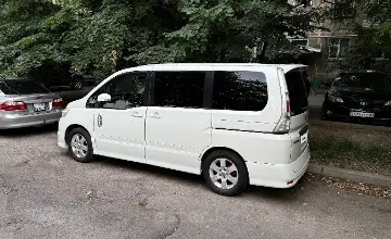 Nissan Serena 2009 года за 4 100 000 тг. в Алматы