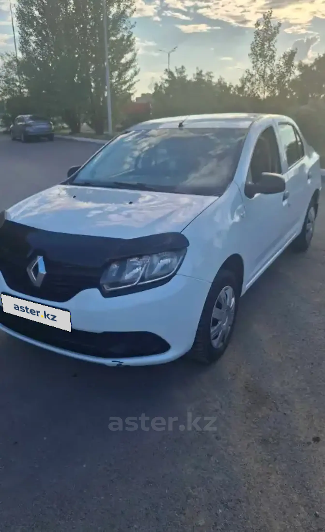 Renault Logan 2015 года за 1 980 000 тг. в Астана фото 1