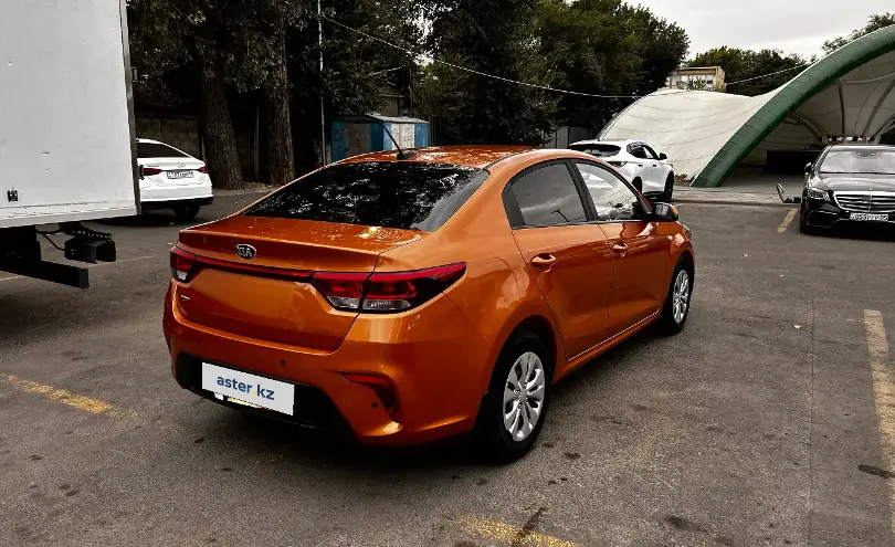 Kia Rio 2019 года за 4 000 000 тг. в Алматы фото 4