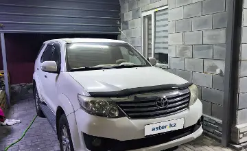 Toyota Fortuner 2013 года за 10 000 000 тг. в Алматы фото 2