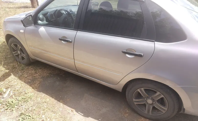 LADA (ВАЗ) Granta 2019 года за 3 000 000 тг. в Семей фото 4