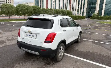 Chevrolet Tracker 2015 года за 4 600 000 тг. в Астана фото 4
