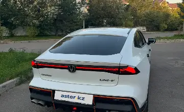 Changan UNI-V 2025 года за 9 200 000 тг. в Астана фото 4