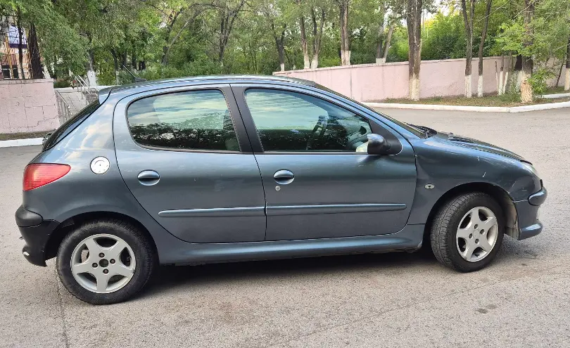 Peugeot 206 2006 года за 1 400 000 тг. в Карагандинская область фото 4