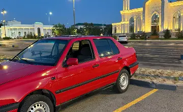 Volkswagen Vento 1992 года за 600 000 тг. в Астана фото 2
