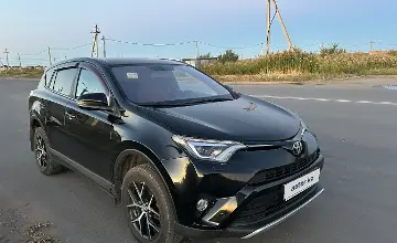 Toyota RAV4 2018 года за 10 000 000 тг. в Астана фото 3