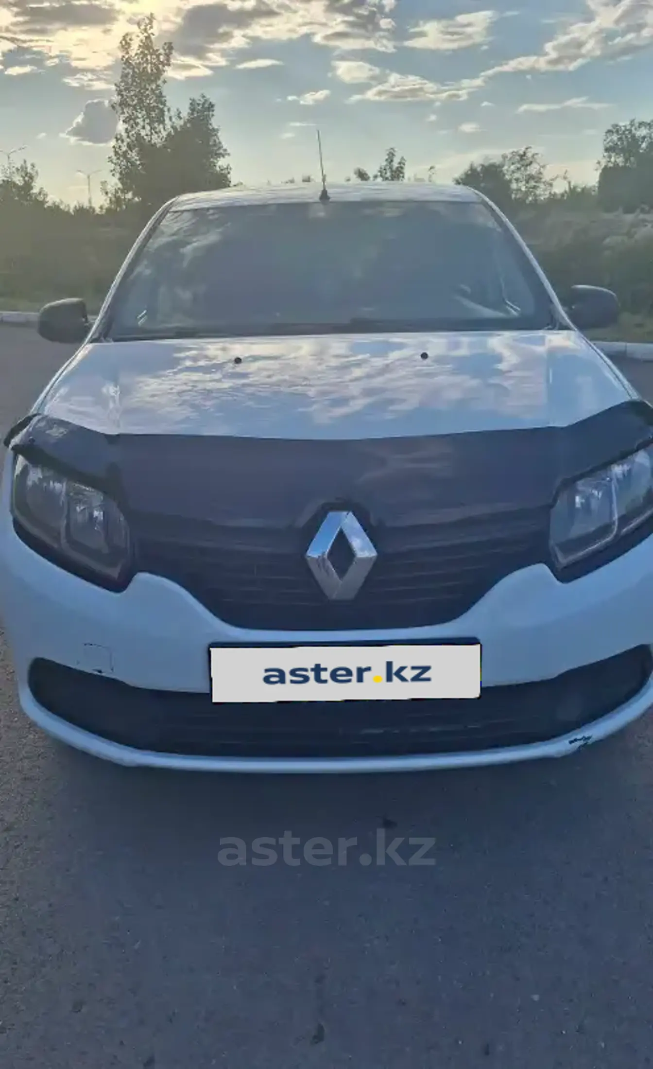 Renault Logan 2015 года за 1 980 000 тг. в Астана фото 4