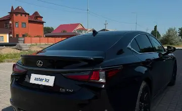 Lexus ES 2023 года за 13 500 000 тг. в Атырауская область фото 4