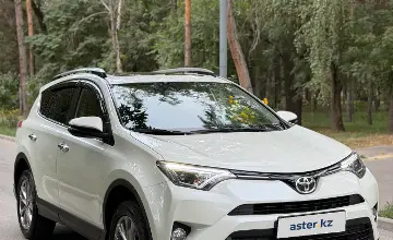 Toyota RAV4 2017 года за 13 000 000 тг. в Алматы фото 4