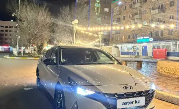 Hyundai Elantra 2023 года за 8 200 000 тг. в Алматы фото 4