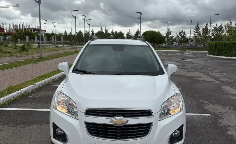 Chevrolet Tracker 2015 года за 4 400 000 тг. в Астана фото 2