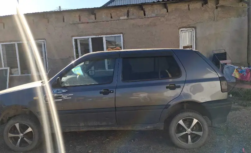 Volkswagen Golf 1993 года за 500 000 тг. в Астана фото 3
