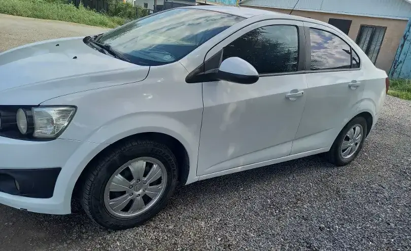 Chevrolet Aveo 2014 года за 2 200 000 тг. в Актюбинская область фото 4