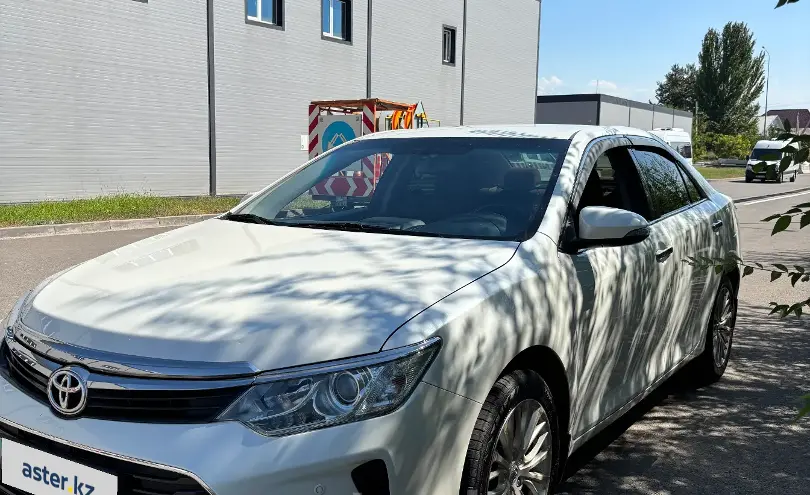 Toyota Camry 2016 года за 9 800 000 тг. в Алматы фото 1
