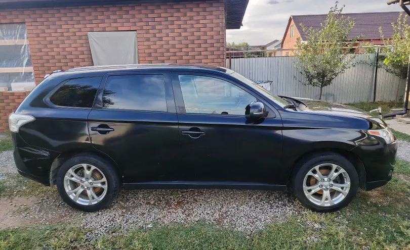 Mitsubishi Outlander 2013 года за 5 500 000 тг. в Актобе фото 2
