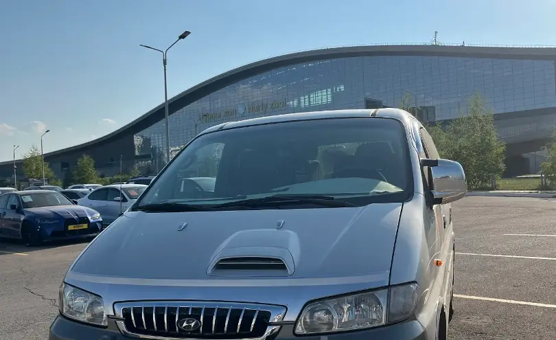 Hyundai Starex 2003 года за 3 000 000 тг. в Астана