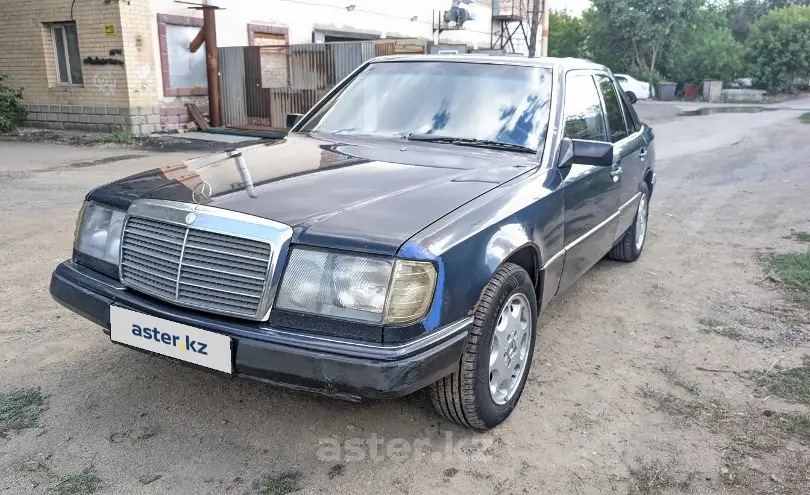 Mercedes-Benz W124 1990 года за 1 000 000 тг. в Караганда