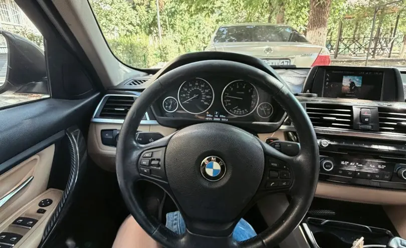 BMW 3 серии 2017 года за 10 300 000 тг. в Шымкент фото 3