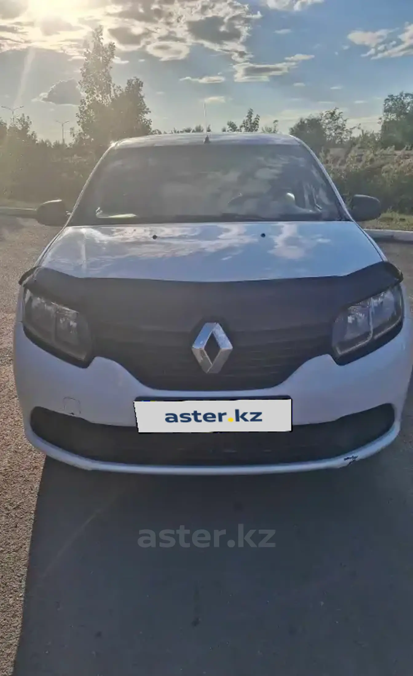 Renault Logan 2015 года за 1 980 000 тг. в Астана