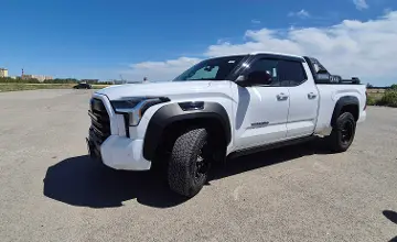 Toyota Tundra 2023 года за 40 000 000 тг. в Акмолинская область фото 1